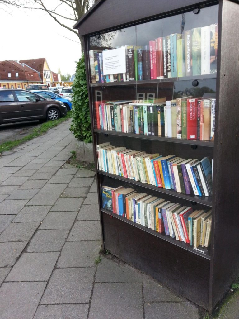 W każdej dzielnicy Lubeki znajdują się uliczne, darmowe biblioteczki.