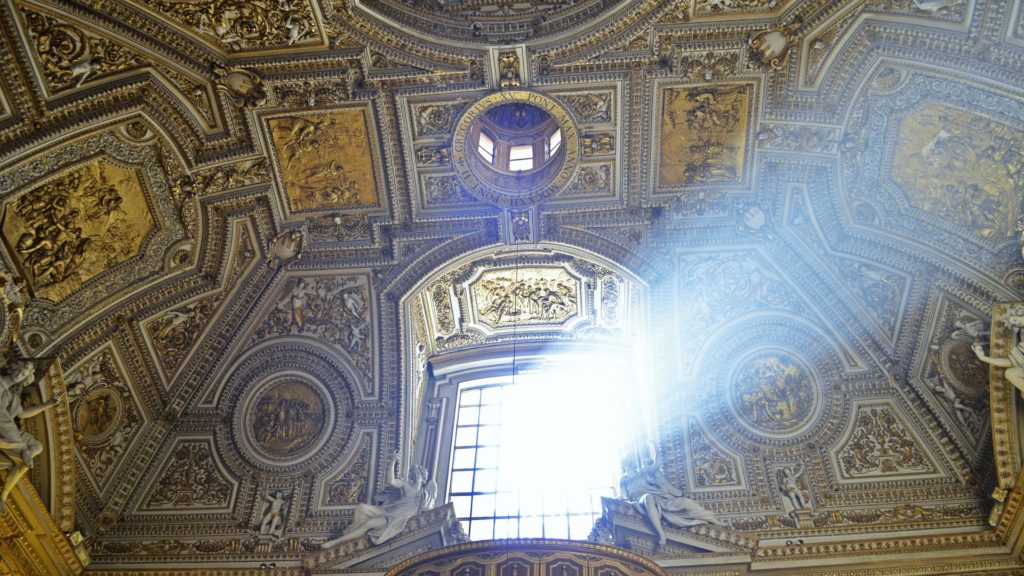 Z archiwum Pixabay https://pixabay.com/en/st-peter-s-basilica-vatican-catholic-1014258/